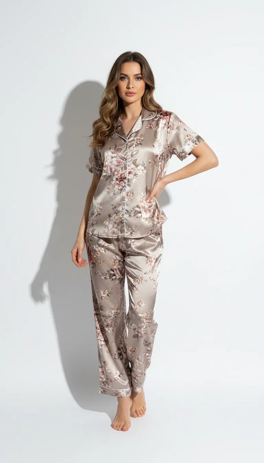 Pyjama Satin Beige et Floral pour Femme | Ensemble Chemise Manches Courtes & Pantalon Long 2 Pièces - Vue de face