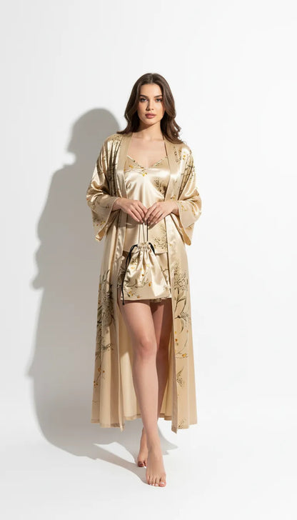 Pyjama Satin Beige pour Femme | Kimono Long à Manches Longues et Nuisette à Bretelles | Short à Volants | Ensemble 4 Pièces - Vue de face