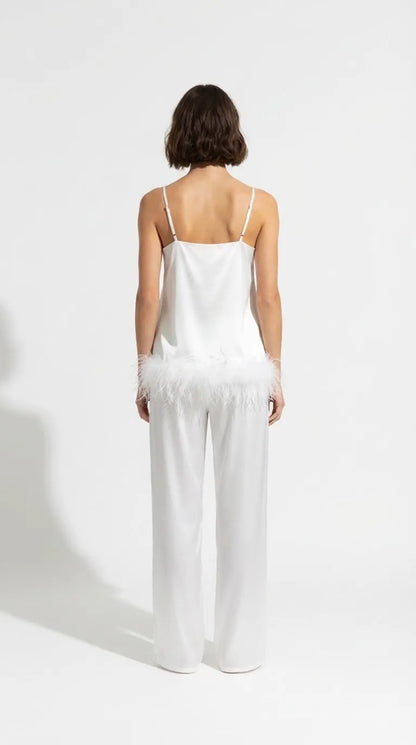 Pyjama Satin Blanc pour Femme | Débardeur à fines bretelles et Pantalon large à plumes | 2 Pièces - Vue de dos