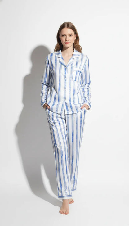Pyjama Satin Bleu | Moderne chic | Chemise et Pantalon Femme | Ensemble 2 Pièces - Vue de face