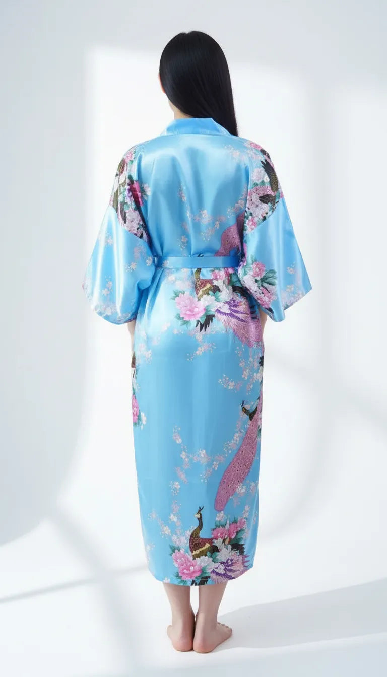 Pyjama Satin Bleu Ciel pour Femme | Kimono Long à Imprimé Floral et Paon | 1 Pièce - Vue de dos