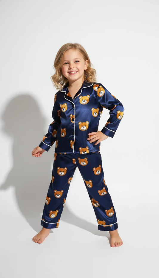 Pyjama Satin Bleu Marine pour Enfant | Motif Oursons Adorables | Chemise Manches Longues & Pantalon | Ensemble 2 Pièces - Vue de face