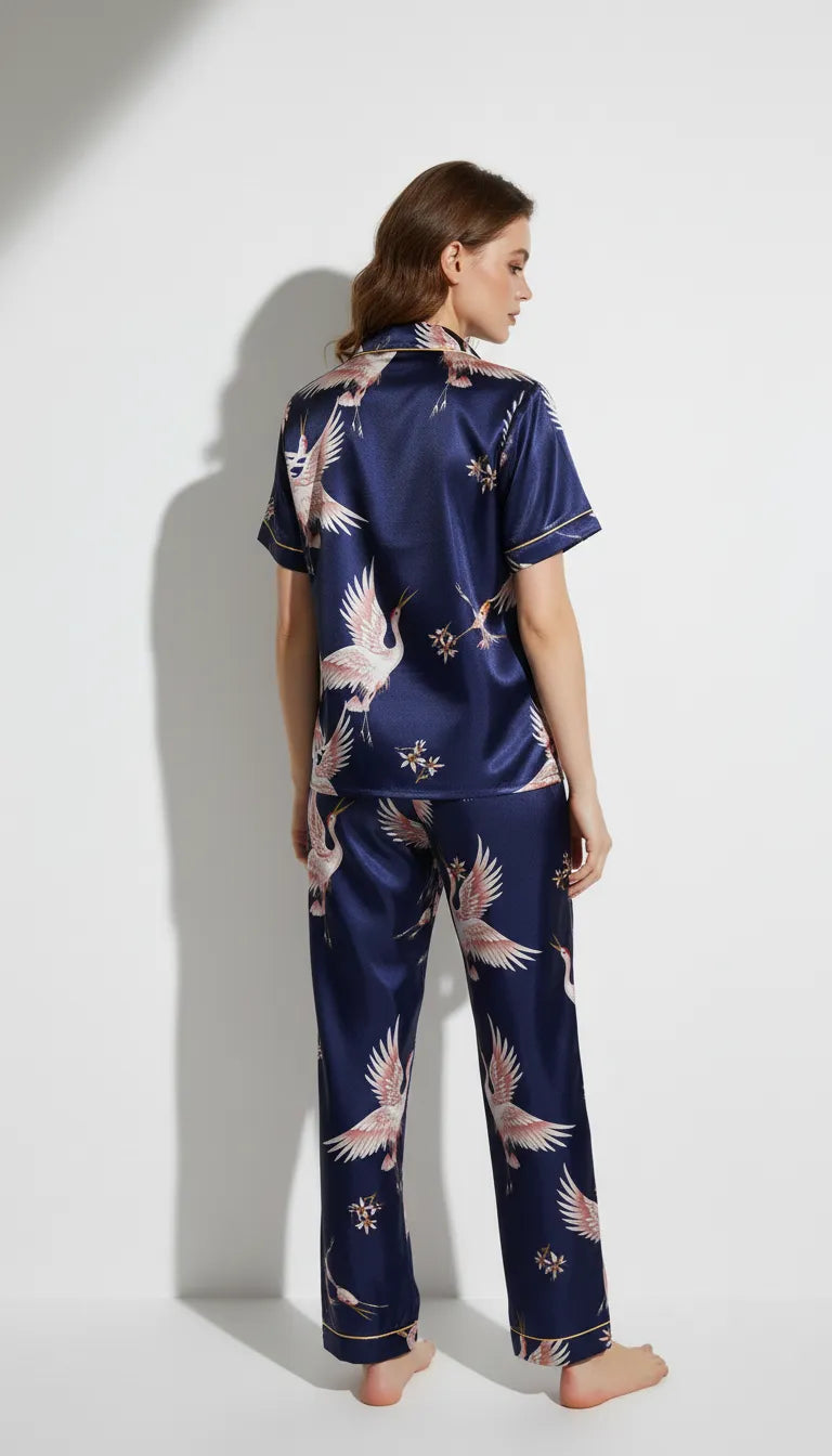 Pyjama Satin Bleu Nuit et Rose Femme | Chemise Manches Courtes et Pantalon Long | Imprimé Grues en Vol | 2 Pièces - Vue de dos