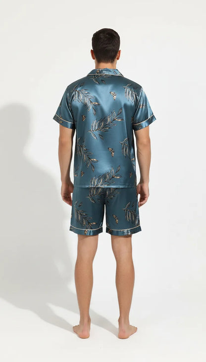 Pyjama Satin Bleu Nuit pour Homme | Motif Feuilles Élégant | Chemise Manches Courtes et Short | Ensemble 2 Pièces - Vue de dos