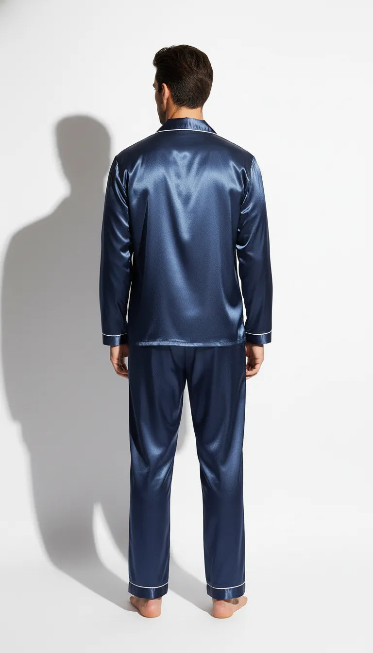 Pyjama Satin Bleu Nuit pour Homme | Classique et Élégant | Chemise à Manches Longues & Pantalon | Ensemble 2 Pièces - Vue de dos
