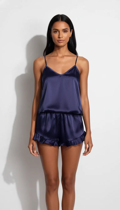 Pyjama Satin Bleu Nuit pour Femme | Ensemble Débardeur et Short à Volants | 2 Pièces - Vue de face