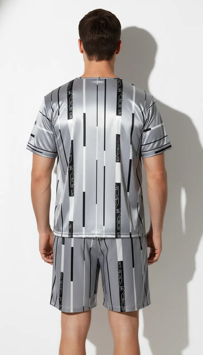Pyjama Satin Gris Argenté pour Homme | Moderne et Graphique | Chemise Manches Courtes et Short | Ensemble 2 pièces. - Vue de dos