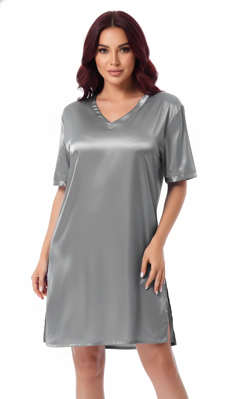 Pyjama Satin Gris perle pour Femme | Nuisette courte en satin fluide avec fentes latérales | 1 Pièce - Vue de face