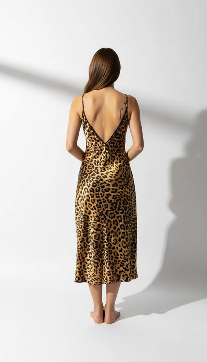 Pyjama Satin Léopard Femme | Nuisette fendue à bretelles fines | 1 Pièce - Vue de dos