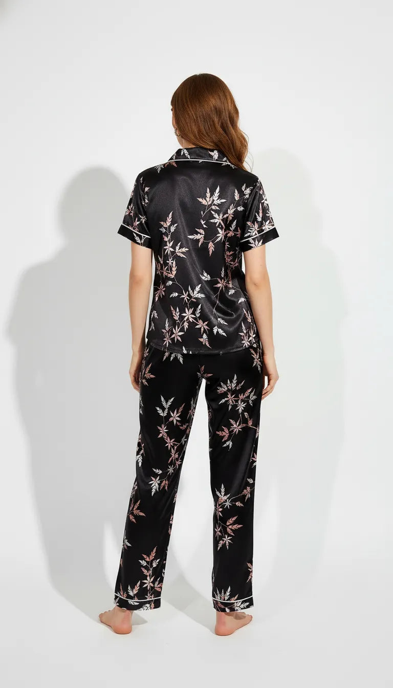 Pyjama Satin Noir et Rose pour Femme | Motif Floral Chic | Pantalon et Chemise Manches Courtes | Ensemble 2 Pièces - Vue de dos