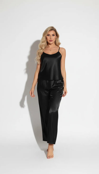 Pyjama Satin Noir pour Femme | Débardeur dos nu dentelle & Pantalon fluide 2 Pièces - Vue de face
