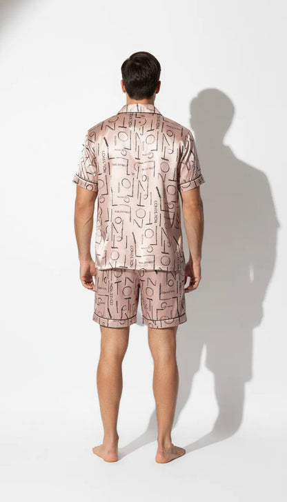 Pyjama Satin Rose Poudré pour Homme | Motif 'Collection' | Chemise Manches Courtes & Short | Ensemble 2 Pièces - Vue de dos