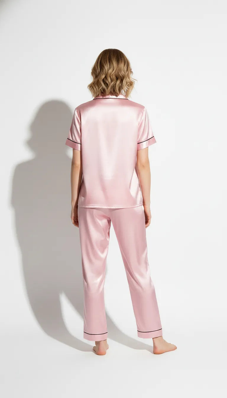 Pyjama Satin Rose Poudré pour Femme | Ensemble Classique | Chemise Manches Courtes & Pantalon | 2 Pièces - Vue de dos