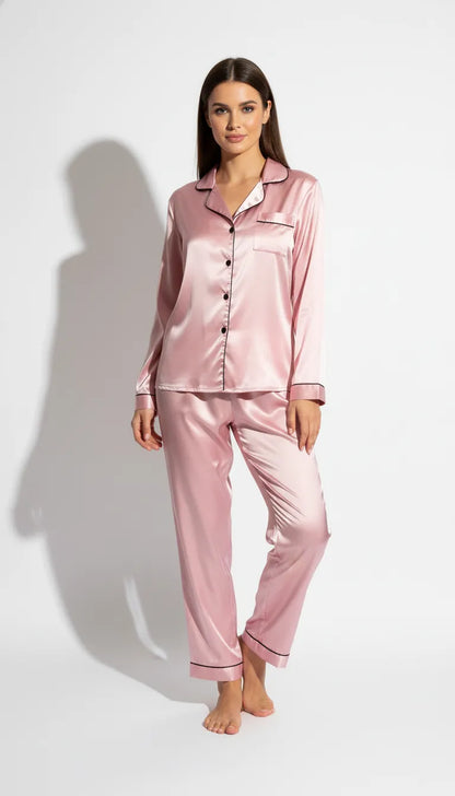 Pyjama Satin Rose Poudré pour Femme | Ensemble Classique Élégant | Chemise Manches Longues & Pantalon | 2 Pièces - Vue de face