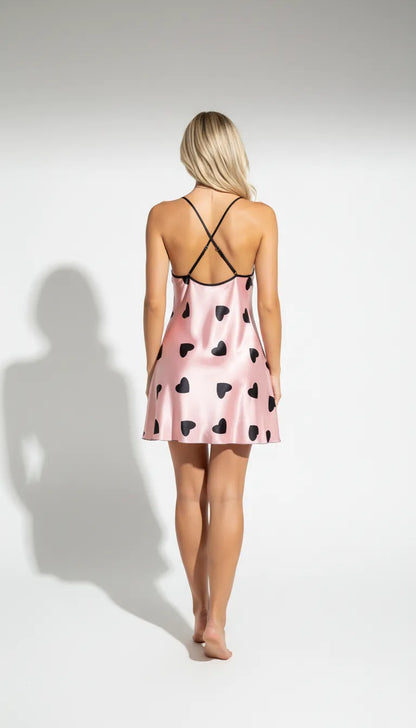 Pyjama Satin Rose à Coeurs Noirs pour Femme | Nuisette Romantique Bretelles Croisées 1 Pièce - Vue de dos