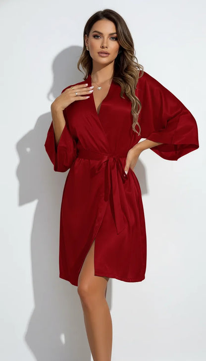 Pyjama Satin Rouge Bordeaux pour Femme | Kimono Long Fluide | Ceinture | 1 Pièce - Vue de face
