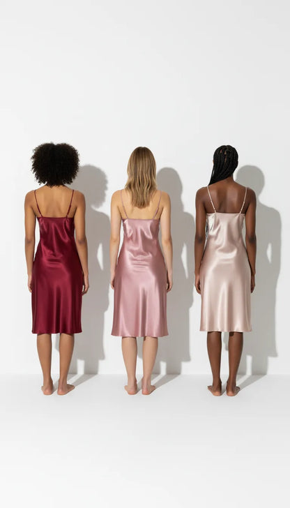 Pyjama Satin Rouge-Rose-Beige | Nuisettes Femme | Décolleté en V | Fines Bretelles | Pack 3 Pièces - Vue de dos