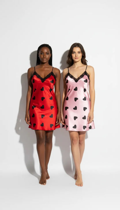 Pyjama Satin Rouge et Rose pour Femme | Nuisette à Coeurs Noirs avec Dentelle | Pack 2 Pièces - Vue de face