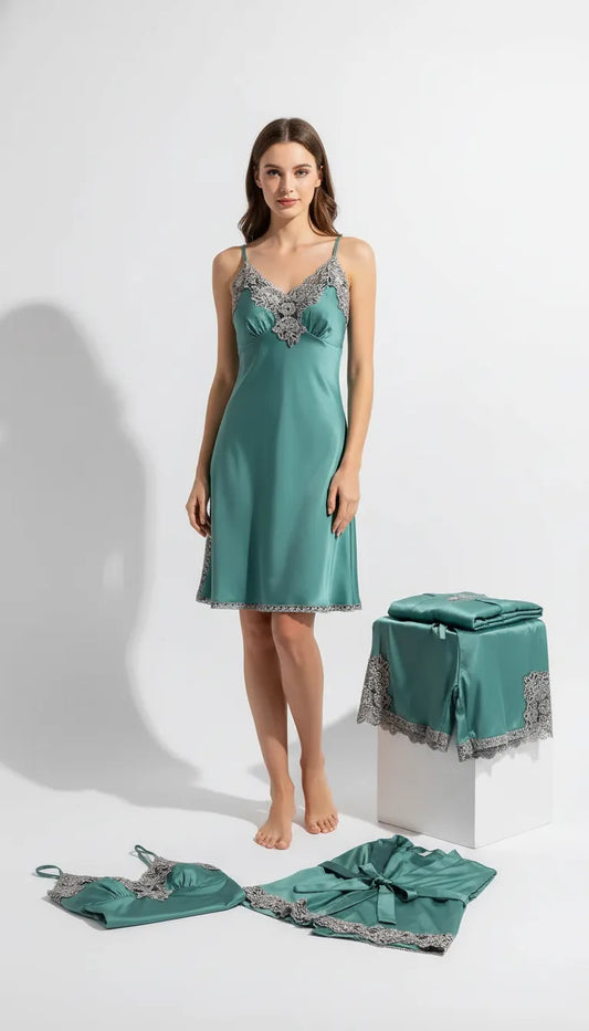 Pyjama Satin Vert Émeraude pour Femme | Nuisette et Kimono en Satin à Dentelle | Short et Manches Longues | 5 Pièces - Vue de face